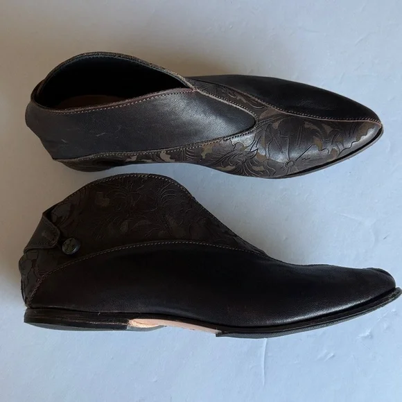 Cydwoq Hood booties women’s 38 embossed brown leather worn once - Picture 2 of 8